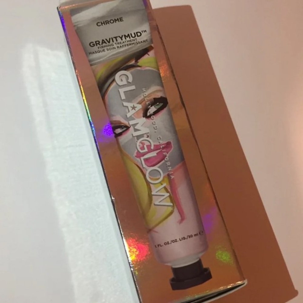 Glamglow defy gravity set - Picture 6 of 8
